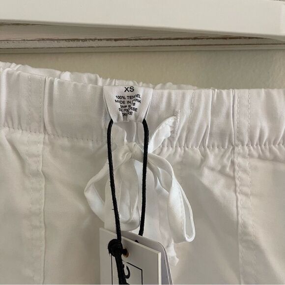 Republic White Shorts - Picture 3 of 5